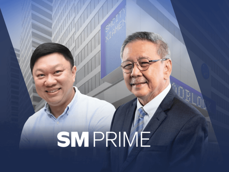 Johnson Co (left), SM China country head, with Jorge T. Mendiola, SM Prime director&nbsp;
