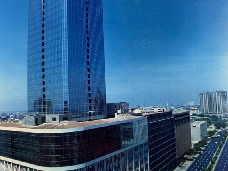  An undated photo of the Rufino Pacific Tower after completion./ Photo from NEO (Click to view the full image)