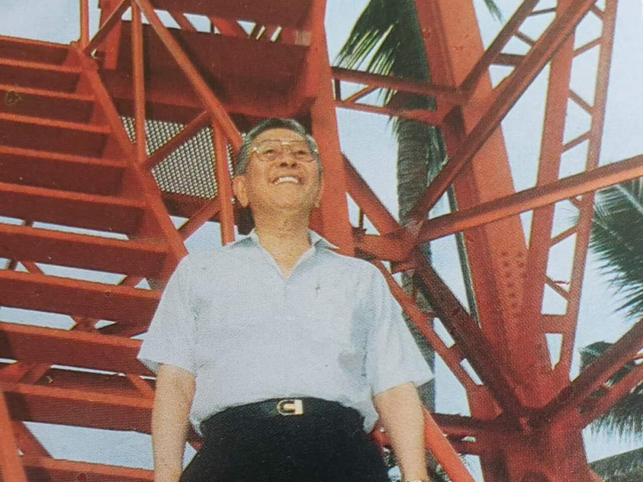 Tan poses with the new transmission tower of ABC-5 in Novaliches, Quezon City.  (Photos courtesy of Rachel Renucci-Tan)