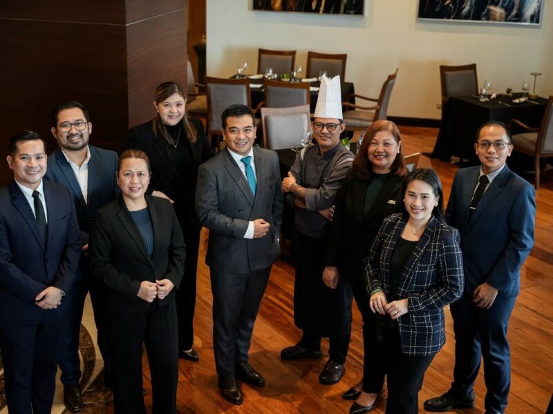 Carlo C. Cruz and his team. | Contributed photo