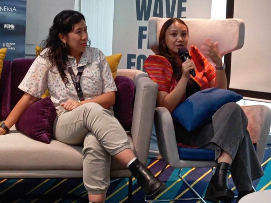 Bianca Balbuena (right) with producer Nguyen Thi Xuan Trang of Vietnam's Lagi Limited./ Photo by Ramon C. Nocon