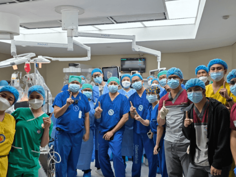 SLMC's Robotic Cardiac Surgery Team/ Photo from SLMC (Click on the photo to view the full image)