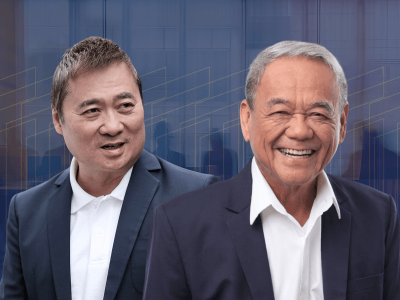 ​Henry Sy Jr. with Isidro ​Consunji&nbsp;