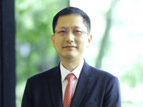 Antonio TiuBack in the (subway) driver's seat of Philippine Infradev. The goal is nothing less than to put the P90-billion project back on track