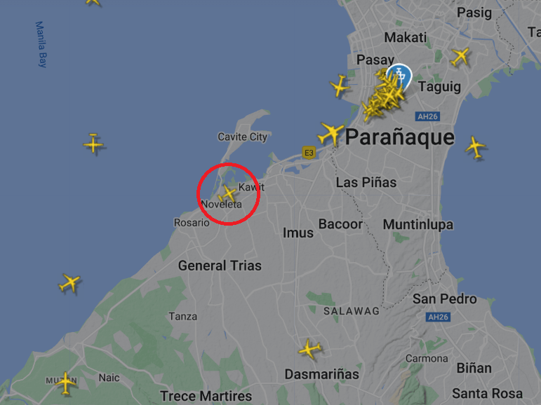 A turboprop flight (encircled in red) approaches NAIA's Runway 06 behind a Boeing 777 and ahead of an Airbus A320 on the evening of Jan. 27, 2025./Screen capture from FlightRadar 24.