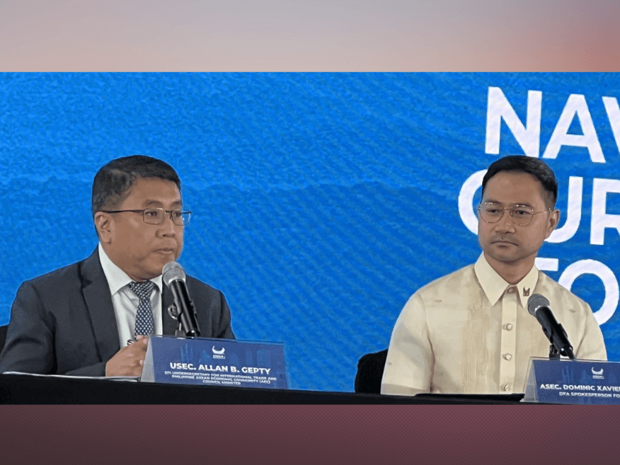 Allan B. Gepty, Trade and Industry Undersecretary for International Trade and Philippine ASEAN Economic Community (AEC) Council Minister, identifies the priority deliverables in the 48th ASEAN Summit on May 8 during a news briefing at the International Media Center. With him is Assistant Secretary &nbsp;Dominic Xavier Imperial, DFA spokesperson for the ASEAN. | Photo from the Philippine Information Agency