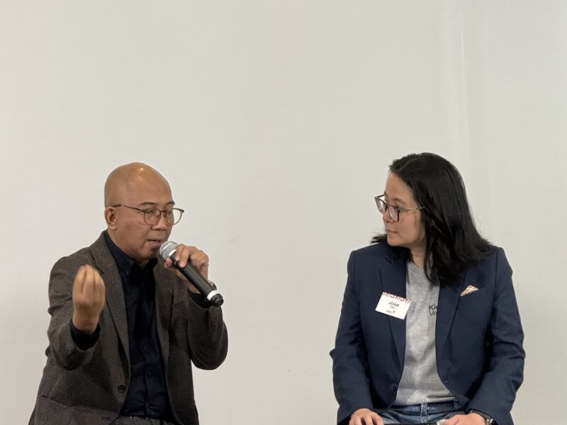 Kickstart Ventures’ Joan Yao with DealStreetAsia’s Andi Haswidi during the SEA Startup Funding Report launch./Photo ​by Miguel R. ​Camus 