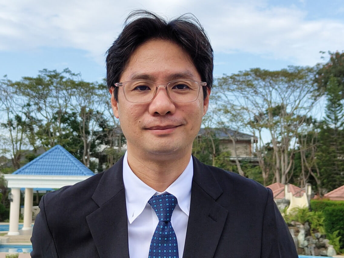 Alfred Benjamin R. Garcia AP Securities research head 