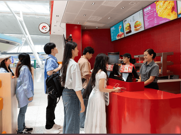 Strong opening-day traffic highlights Jollibee&rsquo;s growing appeal among both Hong Kong consumers and international travelers. | Contributed photo