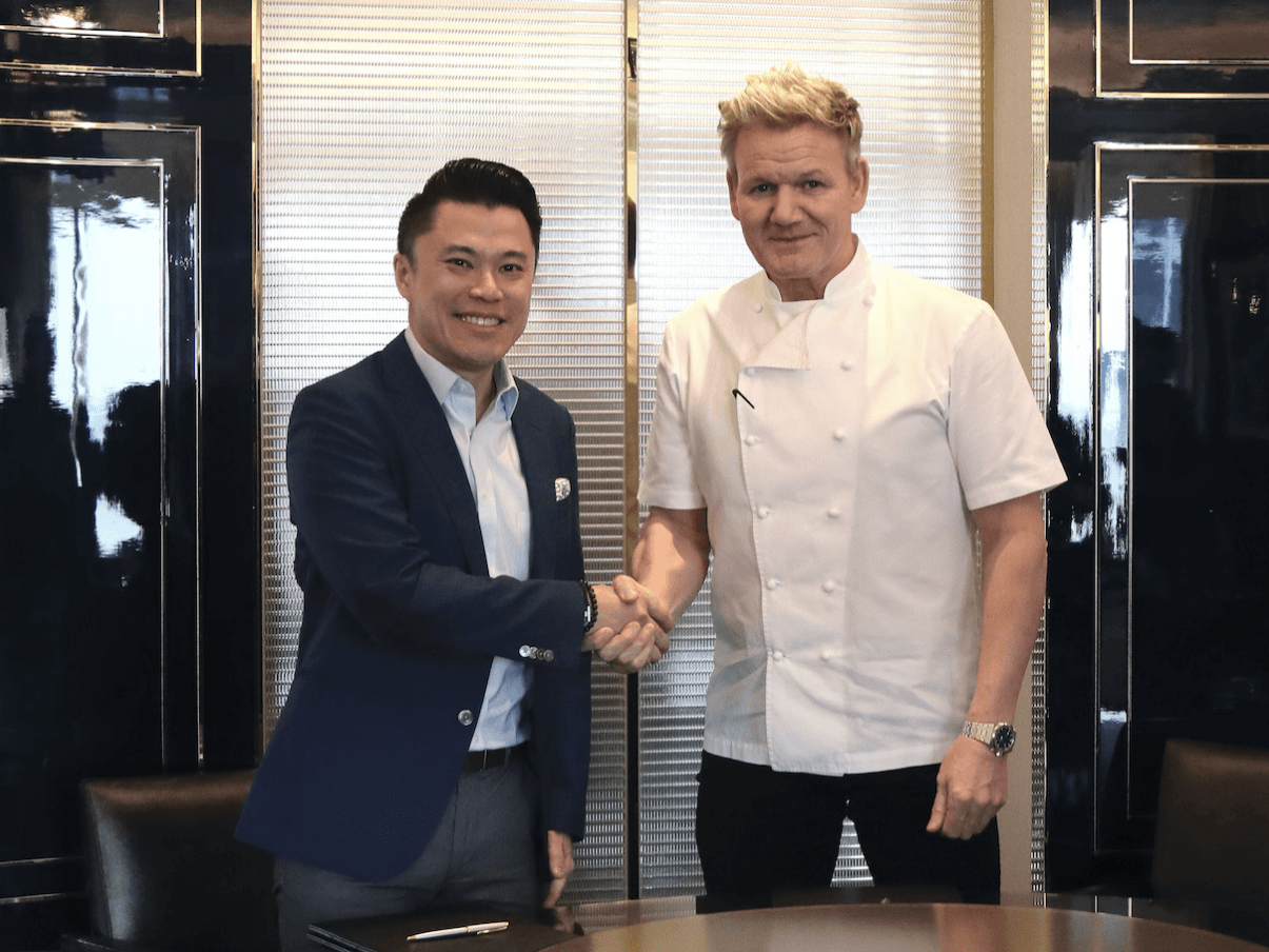Newport World Reports chairman Kevin Tan and Gordon Ramsay seal the deal for the latter's first restaurant in the Philippines. Tan said: “Having personally met Chef Ramsay at The Londoner in Macao, his larger-than-life personality and our shared enthusiasm in opening one of the most sought-after restaurants in the culinary world, strengthens our position as the most multifaceted integrated resort in the country, leading the way in elevated dining experiences for all our guests.” (Contributed photo)