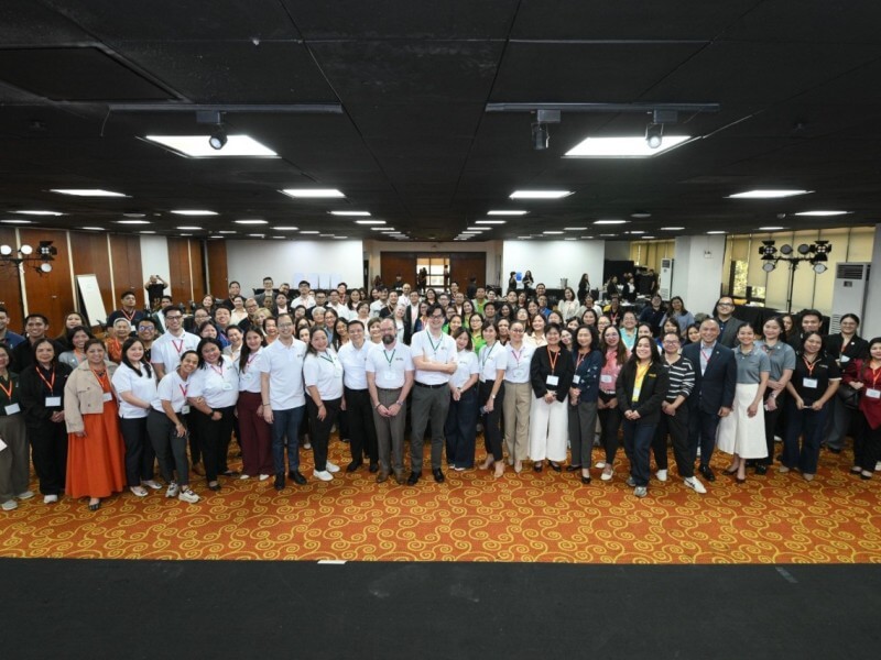 Members of LCF &ldquo;raising the bar&rdquo; in CSR together at the AIM Conference Center, Benavidez Street, Legazpi Village, Makati City, Metro Manila. | ​Contributed photo