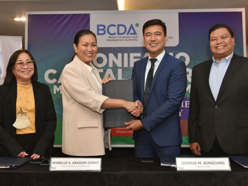 From Left: Robinsons Destination Estates Vice President Bambie L. Andal, RLC SVP and BU GM Mybelle V. Aragon-Gobio, BCDA President and CEO Joshua M. Bingcang and BCDA Director Hilario B. Paredes ​(Photo courtesy of Robinsons Land) 