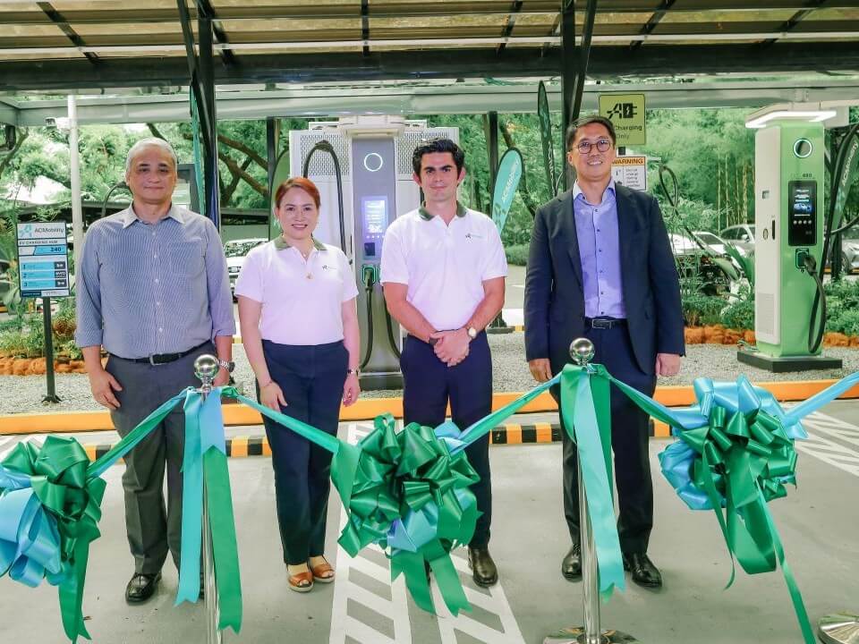 Christopher B. Maglanoc, group head of Ayala Land Estates; Carla Buencamino, head of mobility infrastructure, ACMobility; Jaime Alfonso Zobel de Ayala, CEO of ACMobility, and Arch. Jojo Tolentino, treasurer of Makati Central Estate Association (MACEA)./ Contributed photo