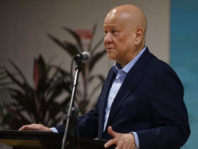 San Miguel chair and CEO Ramon Ang promises that improvements will be felt by passengers starting this Christmas./DOTr photo