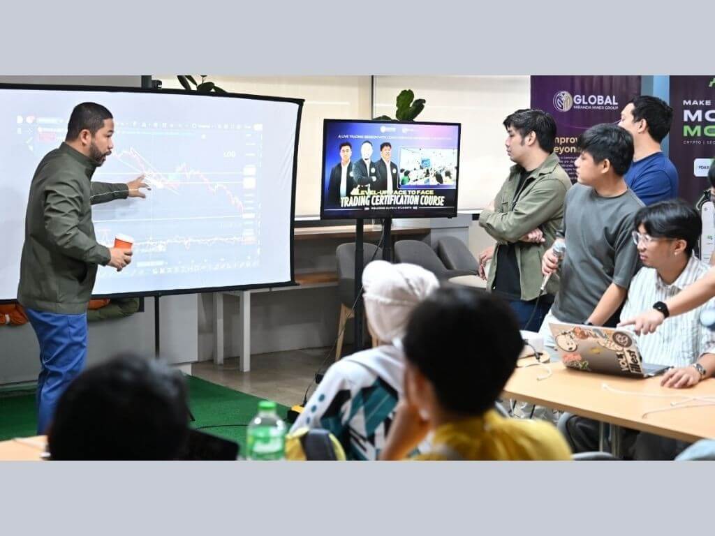 GMMG CEO Arlone Abello leads a hands-on Crypto Technical Analyst Executive Course session on technical analysis and disciplined trading amid market volatility. | Contributed photo