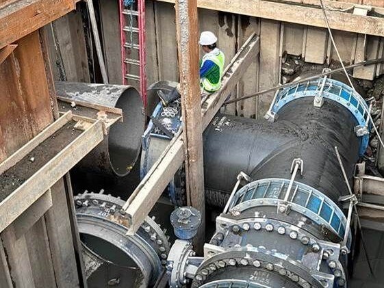 A large-diameter primary pipeline being installed by Maynilad as part of an ongoing network upgrade project in the City of Manila. The works form part of efforts to improve service reliability and reduce water losses. | Contributed photo