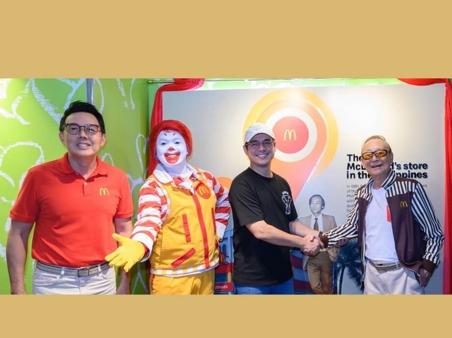  McDonald’s Philippines chair and founder Dr. George T. Yang (right) is joined by McDonald’s Philippines president and CEO Kenneth S. Yang, Ronald McDonald, and Manila Mayor Francisco “Isko Moreno” Domagoso at the unveiling of the commemorative marker at McDonald’s Morayta, the first McDonald’s store in the country. | Contributed photo