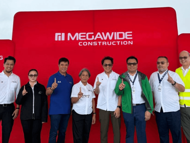 From left: Megawide Construction AVP for Operations, Jules Ronquillo; PH1WD President, Gigi Alcantara; Imus City Mayor, Alex Advincula; Pag-IBIG CEOMarilene &ldquo;Manang&rdquo; Acosta; Megawide Chairman and CEO, Edgar B. Saavedra; DHSUD Secretary, Jose Ramon &ldquo;Ping&rdquo; Aliling; DHSUD Undersecretary, Ed Robles; MegawideConstruction, Frederick Tan./Photo from Megawide&nbsp;