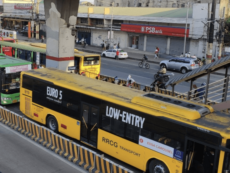 Buses on the EDSA Busway provide efficient public transport along the busy thoroughfare. (Contributed)