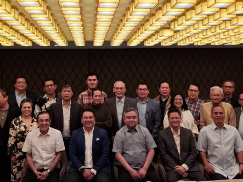 Meralco's Casanova (seated, second from left) with members of the Monday Circle forum. CLICK TO SEE FULL IMAGE./Contributed Photo