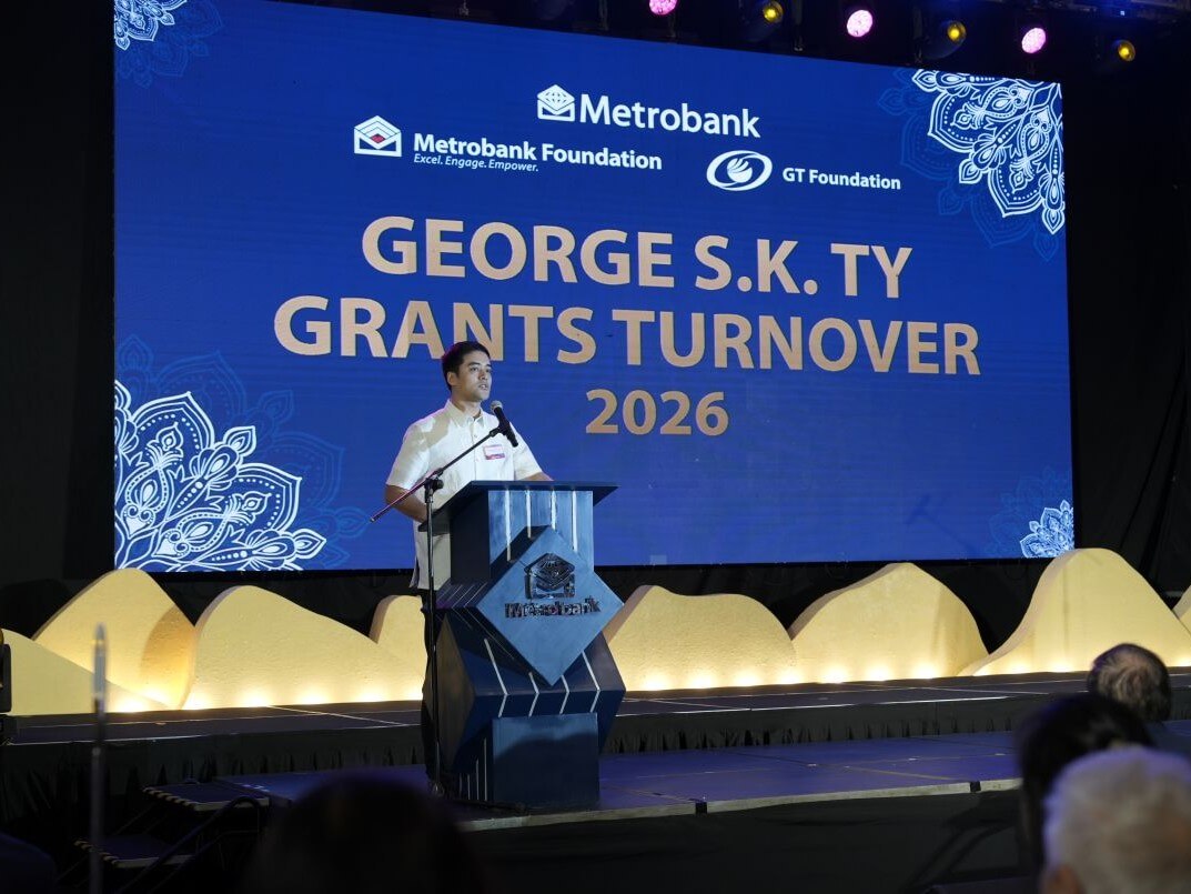 Pasig Mayor Vico Sotto at the grants turnover ceremony. Contributed photo