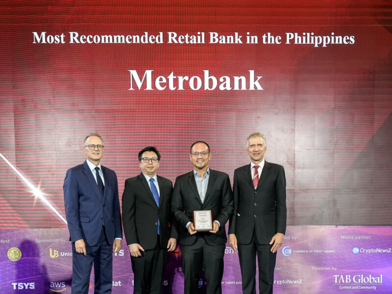 Receiving the award at the recently held Finance Philippine Awards 2024 is Metrobank Consumer Business Sector Head Ramon Jaime Vivencio Del Rosario (second from right). From left are: TAB Chairman Urs Bolt, TAB President and Managing Director Foo Boon Ping, and TAB Insights Managing Director Christian Kapfer./Photo from Metrobank