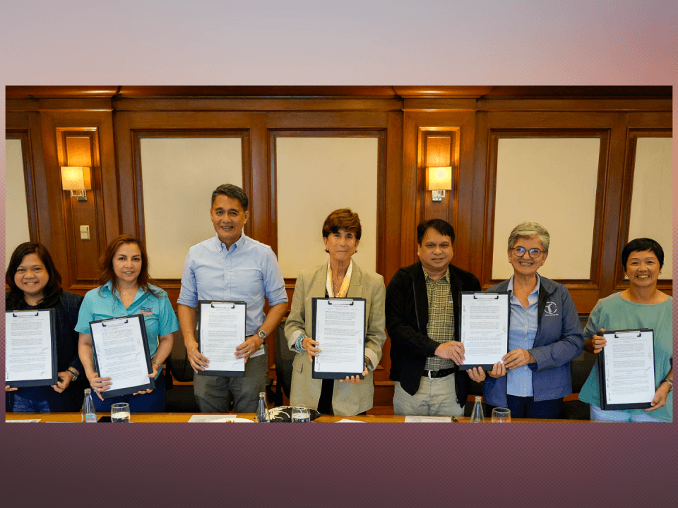 Metro Pacific Investments Foundation Inc.&rsquo;s Marisa V. Conde, trustee/treasurer, and Melody M. Del Rosario, president, with Atty. Teodoro Jose S. Mata, executive director of Palawan Council for Sustainable Development, Patricia M. Zobel de Ayala, president of Friends of Tubbataha Inc., Maximo C. Landrito, assistant regional director for technical services of DENR-MIMAROPA, Angelique M. Songco, protected area superintendent, Tubbataha Reefs Natural Park, and &nbsp;Maria Teresa Lara, treasurer of FOTI. | Contributed photo