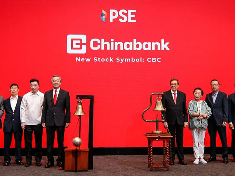 From CHIB to CBC. Chinabank and PSE officials ring the ceremonial bell to mark the bank's new stock ticker. CLICK ON THE IMAGE TO SEE THE FULL PHOTO. (Photo courtesy of the Philippine Stock Exchange)