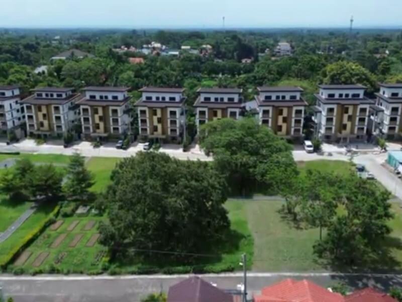 Nestled in the cool breeze of Tagaytay, Leisure Suites North redefines upscale living through low-density, nature-inspired design. Standing out as an exclusive enclave within Alta Monte, the development offers expansive unit layouts and privacy, blending the serenity of suburban mountain living with modern, understated luxury. ​| ​Contributed photo