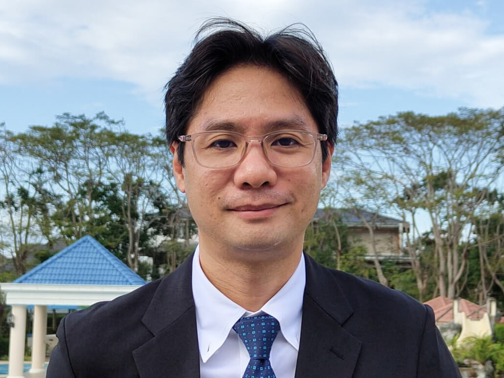 Alfred Benjamin R. Garica AP Securities research head 