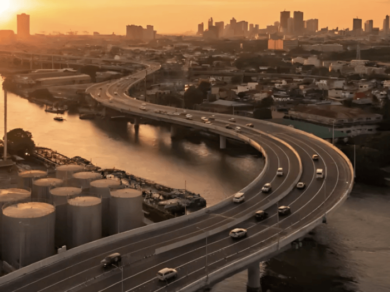 San Miguel Corp's Skyway 3 and other toll roads prepare for full cashless tolling with 3 percent of toll road users left to switch to RFID before March 15./Photo from SMC 