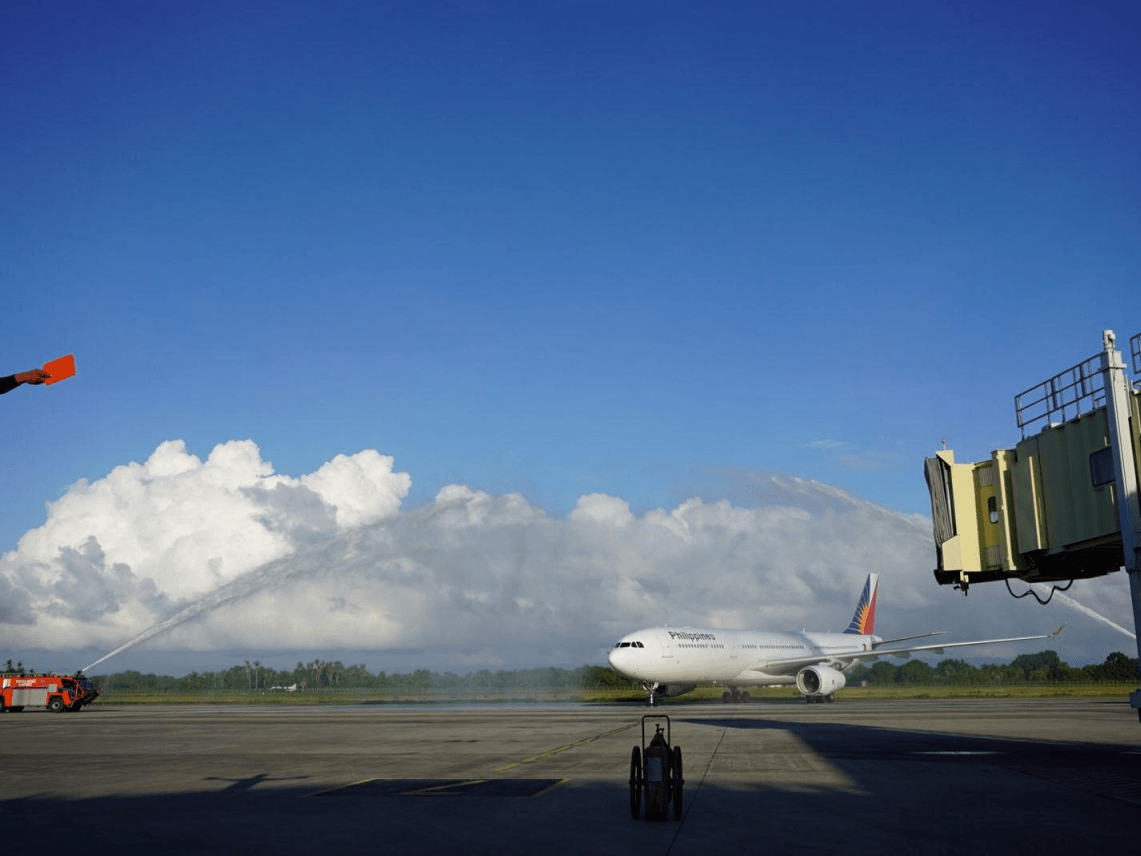 Philippine Airlines&rsquo; first Airbus A330 flight to Bohol-Panglao International Airport receives a water cannon salute on Oct. 27, marking a boost in passenger capacity ahead of the peak year-end travel season. | Contributed photo