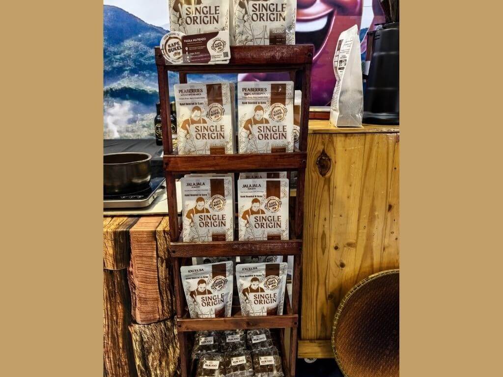 Kape Bukel sources Robusta, Liberica (Barako), Excelsa, Arabica beans directly from smallholder farmers in the Philippines associated by partner FARM TO CUP PHILIPPINES, with a strong commitment to ethical sourcing and community development. &nbsp;| Photo by Vanessa Hidalgo