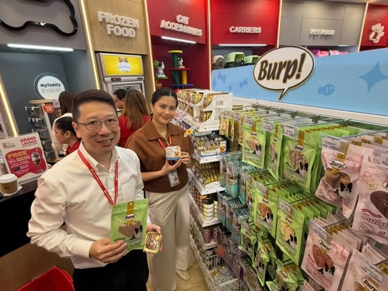 Robinsons Retail Stanley Co and Pearly L. Templado, general manager of True Value and Pet Lovers Centre, showcasing their house brand Burp!Photo by Miguel R. ​Camus&nbsp;