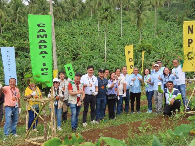 PGPC president Napoleon L. Saporsantos Jr. (standing 7th from the right) leads the launch of the campaign in Malinao, Albay. He is joined by key government and local officials: Tiwi Mayor Jose Morel Climaco, Malinao Mayor Sheryl Capus-Bilo, Malinao Vice Mayor Abe Cargullo, National Power Corp. vice president Emmanuel Umali, DENR Assistant Regional Director Ronel Astor, and DOE geothermal management division chief engineer Rainier Halcon. /Contributed photo (Click to view ​full image)
