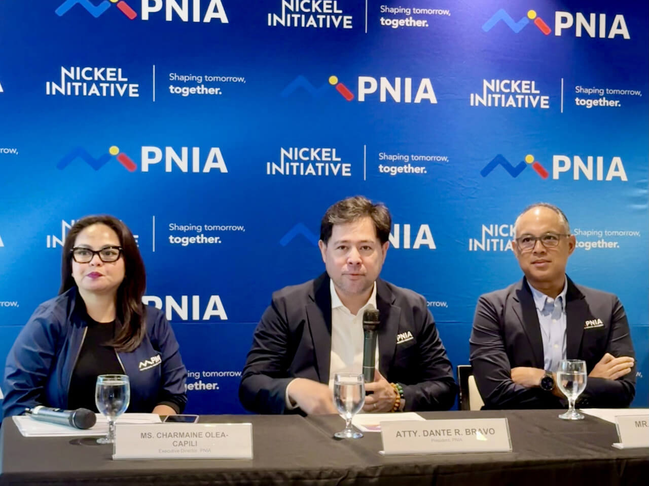 PNIA president Dante Bravo (center) briefs the media about the local nickel mining industry, flanked by PNIA executive director Charmaine Olea-Capili (left) and Nickel Asia Corp. president Dennis Martin Zamora (right)./Photo by Dax Lucas