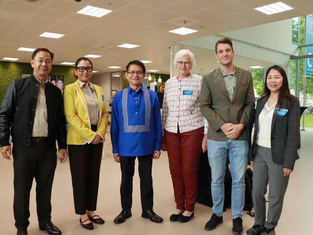 Philippine Ambassador to the Netherlands J. Eduardo Malaya (in blue barong) opened the event which was attended by Dutch high-tech companies . In photo are (from left) John Imperial, Xinyx Group director; Charade Avondo, Xinyx Group CEO;  Ambassador Malaya; Ambassador Saskia de Lange, former Dutch Ambassador to the Philippines & chair, Philippines Netherlands Business Council; Mitchel Smolders, executive director, Dutch Chamber of Commerce in the Philippines; and Magnolia Misolas Ashley, commercial director, Philippine Trade & Investment Center Brussels. 