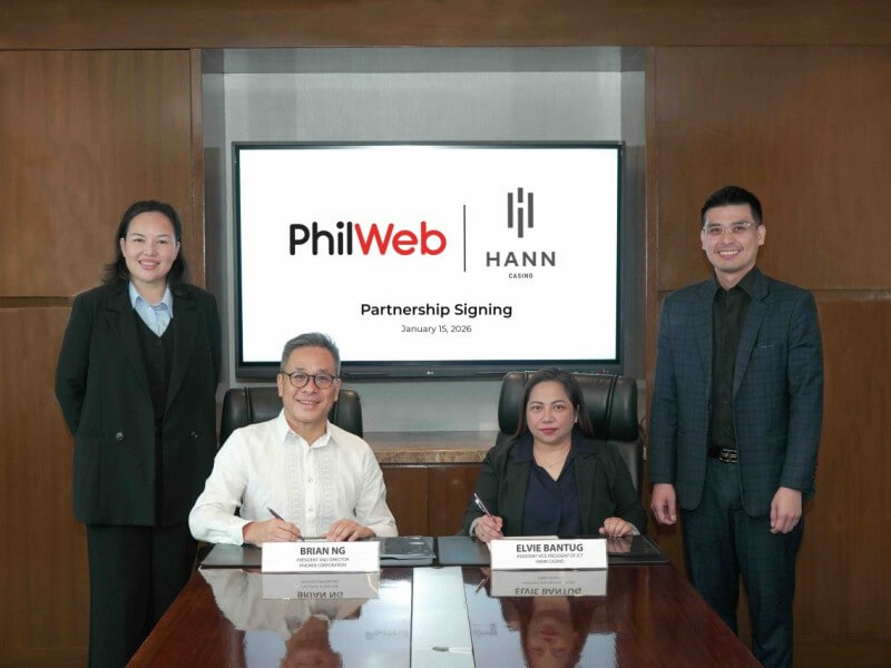 From left: Atty. Maria Anna De Jesus, Vice President and Corporate Secretary and Mr. Brian Ng, President and Director of PhilWeb Corporation, with Ms. Elvie Bantug, Assistant Vice President of ICT and Mr. Desmond Lim of HANN Casino during the partnership agreement signing on January 15, 2026./Photo from Philweb&nbsp;