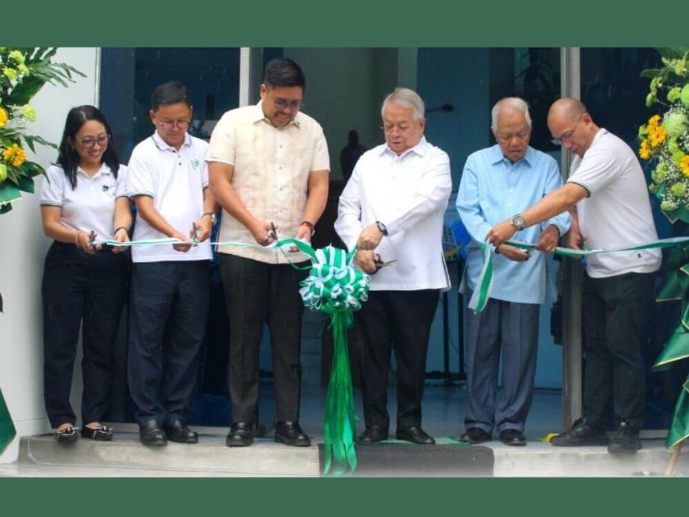 PHINMA Education leaders formally open the PHINMA SJCQC extension on Aurora Boulevard, Quezon City. | Contributed photo
