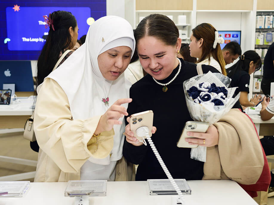 Guests and customers check out the lineup of Apple products on display at the newly opened Power Mac Center in KCC Mall of Cotabato./ Contributed photo