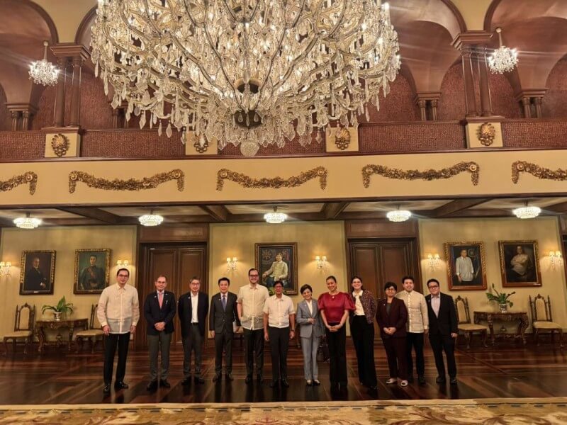 Left to right: SM Prime Holdings executive vice president Cris Noel Torres; Aboitiz Group president and CEO Sabin Aboitiz; Robinsons Land chair Lance Gokongwei; Alliance Global Inc. president and CEO Kevin Tan; Ayala Corp.'s Paolo Borromeo; President Ferdinand Marcos Jr.; Ayala Land president and CEO Meean Dy; Robinsons Land CEO Mybelle Aragon-GoBio; Ayala Land senior vice president Mariana Zobel; Private Sector Advisory Council executive director Claire Amador; and Patrick Lim of Robinsons Land.