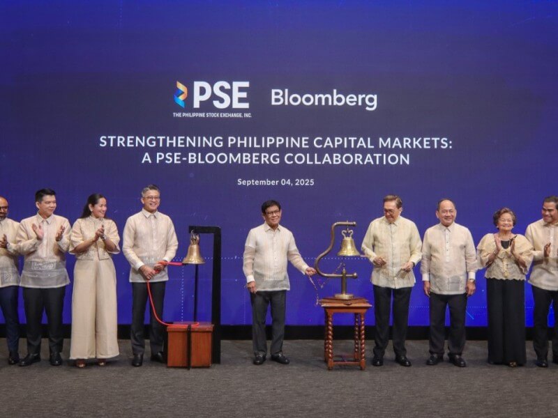 From left: Bloomberg Philippines Sales Charina Evangelista, Bloomberg ASEAN Head of Market & Product Specialists Vignesh R S, Bloomberg ASEAN Head of Sales Kelvin Cen, Bloomberg APAC Head of Market & Product Specialists Manju Sakhrani, Bloomberg APAC Head of Sales Bing Li,  Securities and Exchange Commission Chairman Atty. Francis Ed. Lim,  PSE Chairman Jose T. Pardo, PSE President and CEO Ramon S. Monzon, PSE Independent Director Chief Justice Teresita Leonardo De Castro (ret.), PSE COO Atty. Roel A. Refran and PSE Corporate Secretary Atty. Aissa V. Encarnacion/Photo from ​PSE 