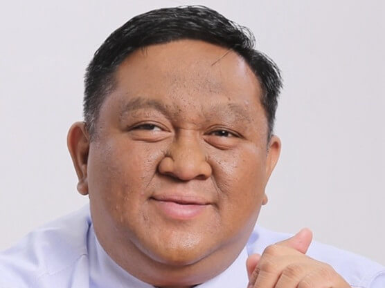 Jonathan RavelasReyes Tacandong & Co. senior advisor