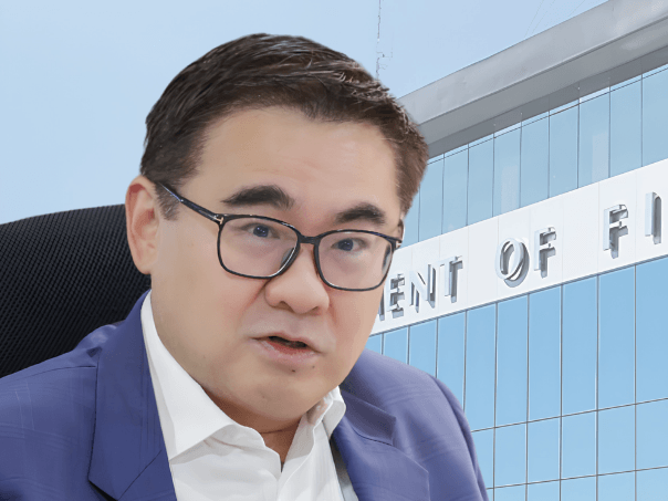 Frederick GoThe stable credit rating helps improve investor confidence in the country, the Finance chief said.