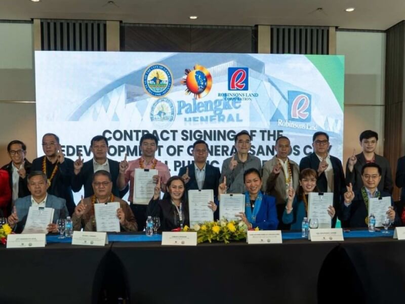 Public and private sector leaders rally behind a shared direction for progress as they finalize the Palengke Heneral PPP agreement, reflecting the synergy between One GenSan and One RLC. | Contributed photo ​ (Click to view full image)