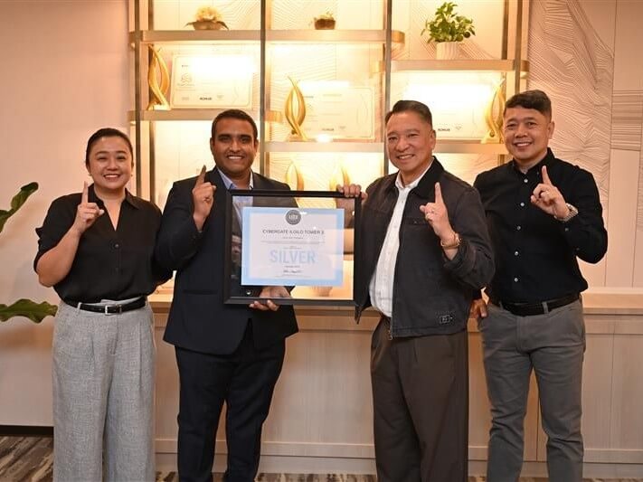 Robinsons Offices&rsquo; senior vice president and business unit general manager Jericho P. Go (third from left) receives the LEED v4 Silver Certification for Cybergate Iloilo Tower 3 (L-R) KatherineAnn T. Resurreccion &ndash; service line director of Arcadis Philippines Inc.; Rohith Ravula &ndash; associate director of Green Business Certification Inc.; and Solomon A. Puro II &ndash; head of project management of Robinsons Offices. | ​Contributed photo