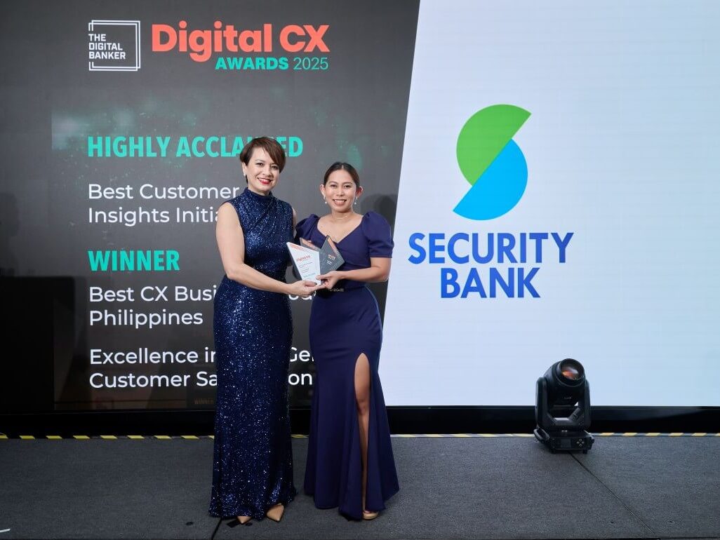  The Digital Banker honored Security Bank with Best CX Business Model (Philippines) and Excellence in Next-Gen Customer Satisfaction awards, as well as a highly acclaimed distinction for Best Customer Insights Initiative.  (Left) Digital CX Awards presenter Angelique Teo and Mayla Arcena, service analytics head at Security Bank./ Contributed photo