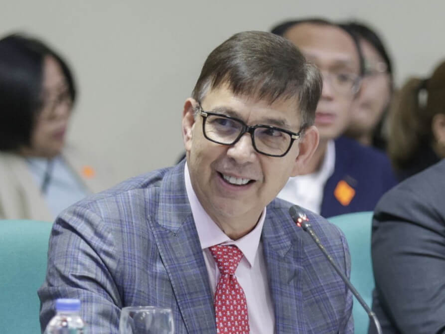 Finance Sec. Ralph RectoHis unpopular plan is better than raising taxes or borrowing more, say seven of his predecessors.