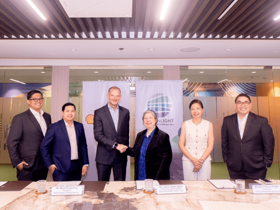 Shell Energy head of trading Dennis Cristoffer Tagaza, company head of business development and supply Joel Tarongoy, president Bernd Krukenberg, Greenlight president & CEO Jasmin Josefa Agbon, chair Maria Patricia Riingen, and director Roy Joseph Fernandez. | Contributed photo