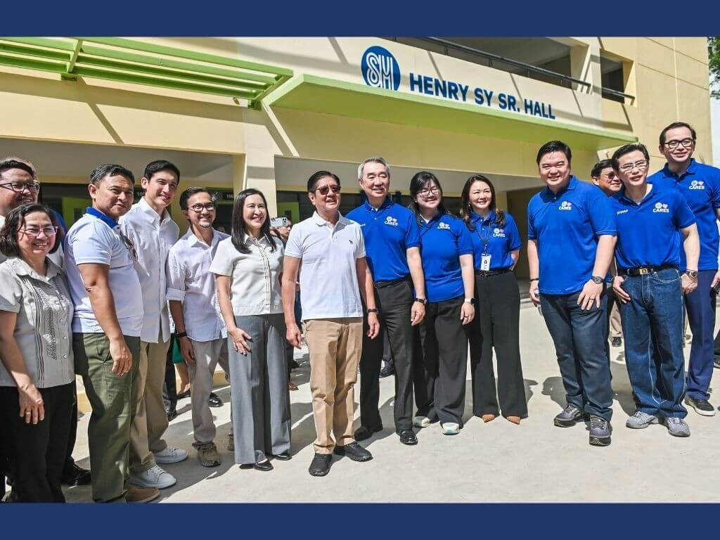 Hans T. Sy and members of the Sy family and SM representatives met with President Ferdinand Marcos Jr., Quezon City Mayor Joy Belmonte, DPWH Secretary Vince Dizon, Quezon City Vice Mayor Gian Sotto, and DepEd Secretary Sonny Angara. | Contributed photo